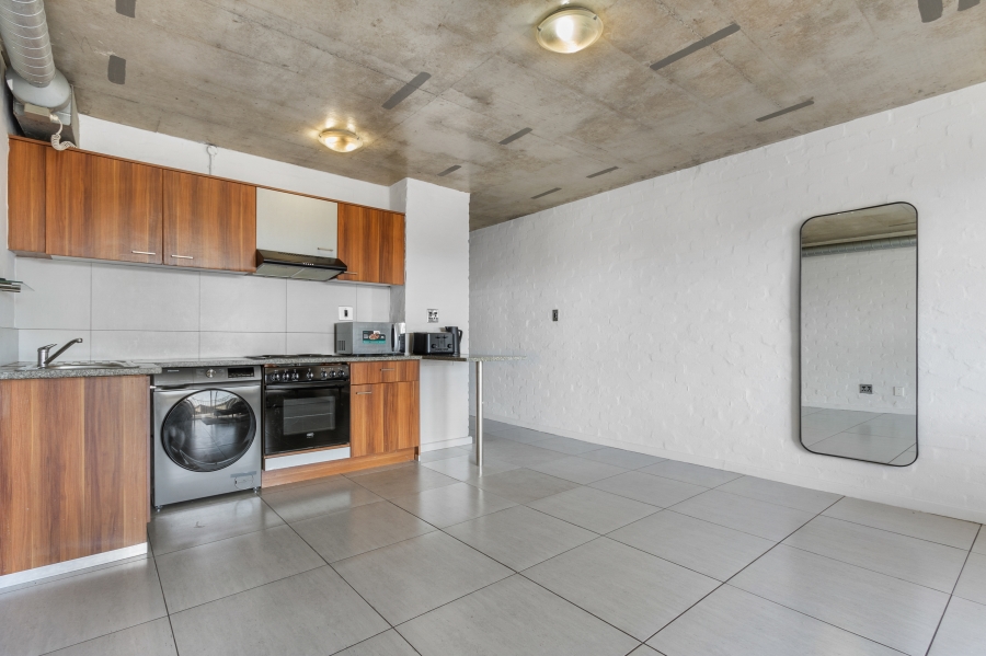 2 Bedroom Property for Sale in Woodstock Western Cape